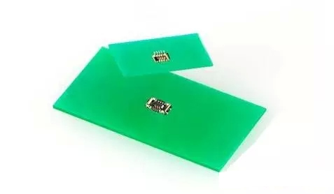 Molex的SlimStack Armor微（wēi）型連接器的規格是0.35*0.6*2.0（毫米）